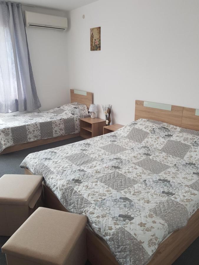 Guest Rooms Radost Balchik Ngoại thất bức ảnh