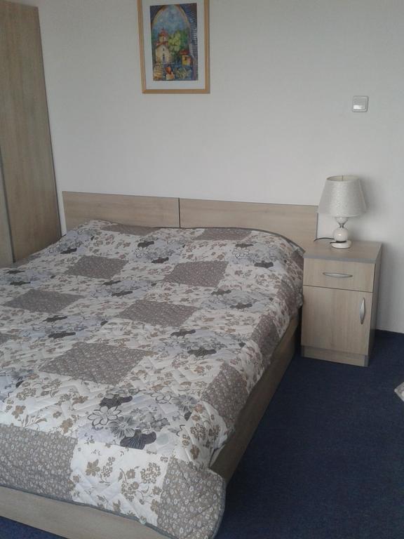 Guest Rooms Radost Balchik Ngoại thất bức ảnh